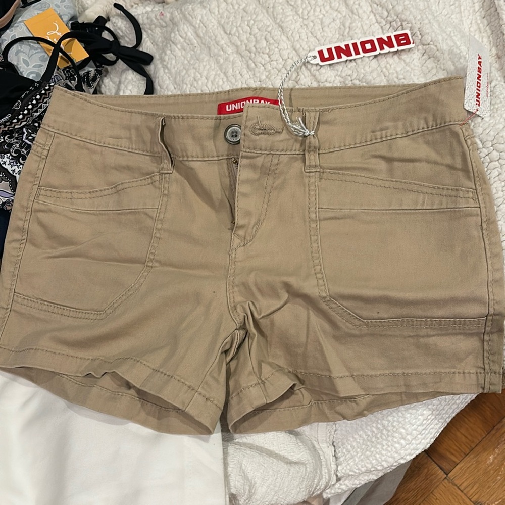 UnionBay Tan Cargo shorts
